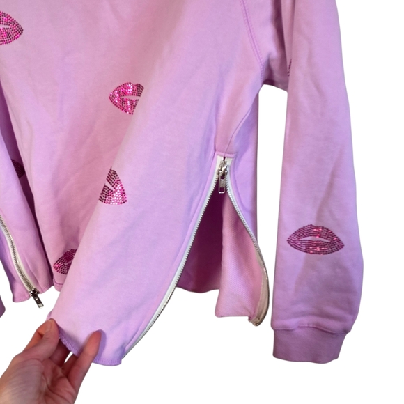Sunshine Park Pink Lip Print Sweatshirt XS Rhinestone Lips Crewneck Pullover - Picture 4 of 8